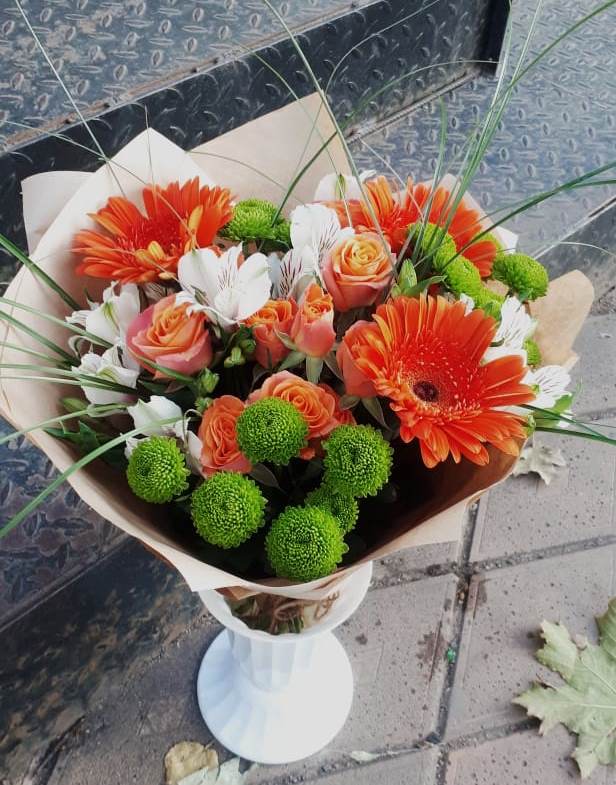 Букет цветов из: Герберы, Хризантемы, Альстромерии и Розы в Улан-Удэ