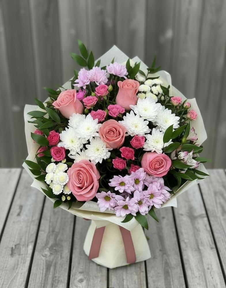 Букет цветов из: Альстромерии, Гвоздики, Розы и Хризантемы в Улан-Удэ