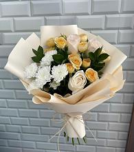 Букет цветов из:  Розы и Хризантемы в Улан-Удэ