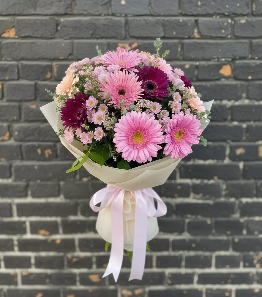 Букет цветов из: Герберы и Хризантемы в Улан-Удэ