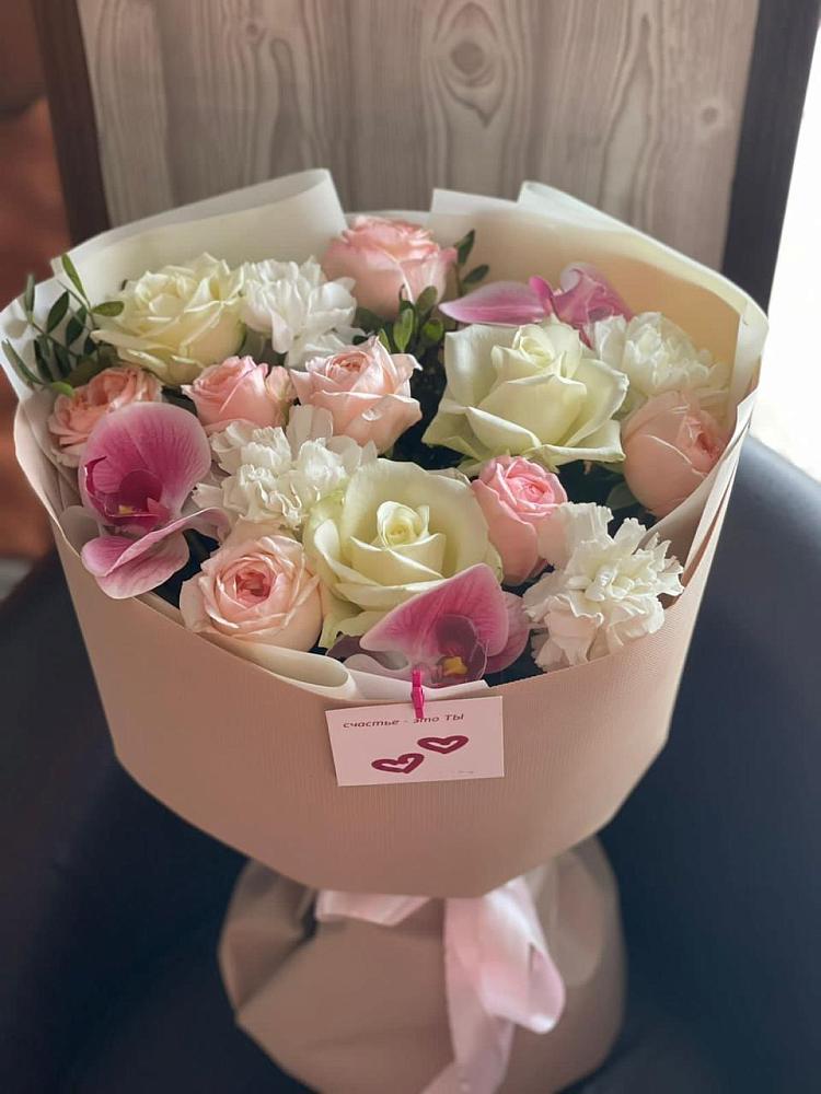 Букет цветов из: Орхидеи, Розы и Гвоздики в Улан-Удэ