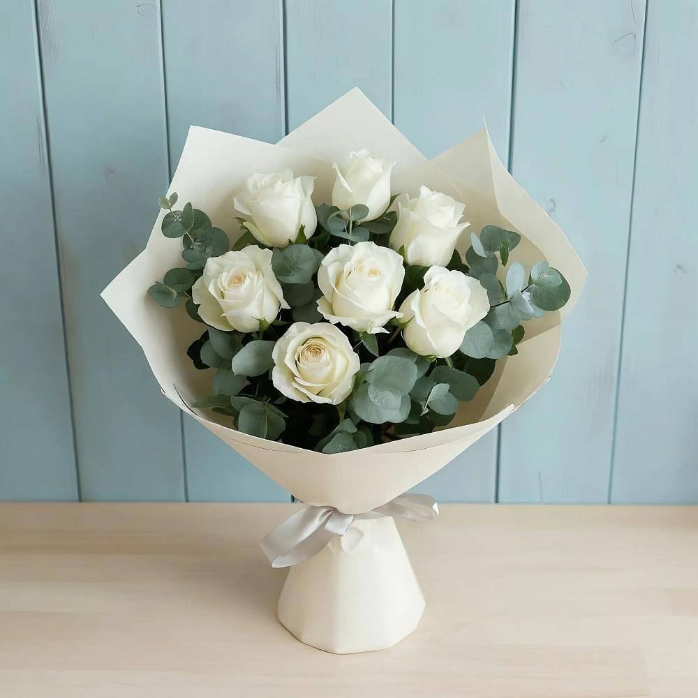 Букет Белые розы в Эвкалипте в Улан-Удэ