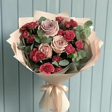 Букет цветов из:  Гвоздики и Розы в Улан-Удэ
