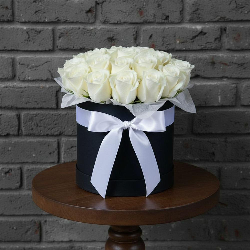 Цветочная композиция из Розы в шляпной коробке в Улан-Удэ