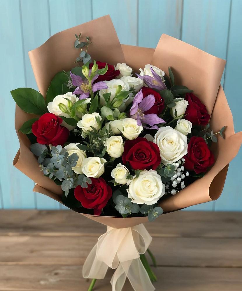 Букет цветов из: Розы и Альстромерии в Улан-Удэ