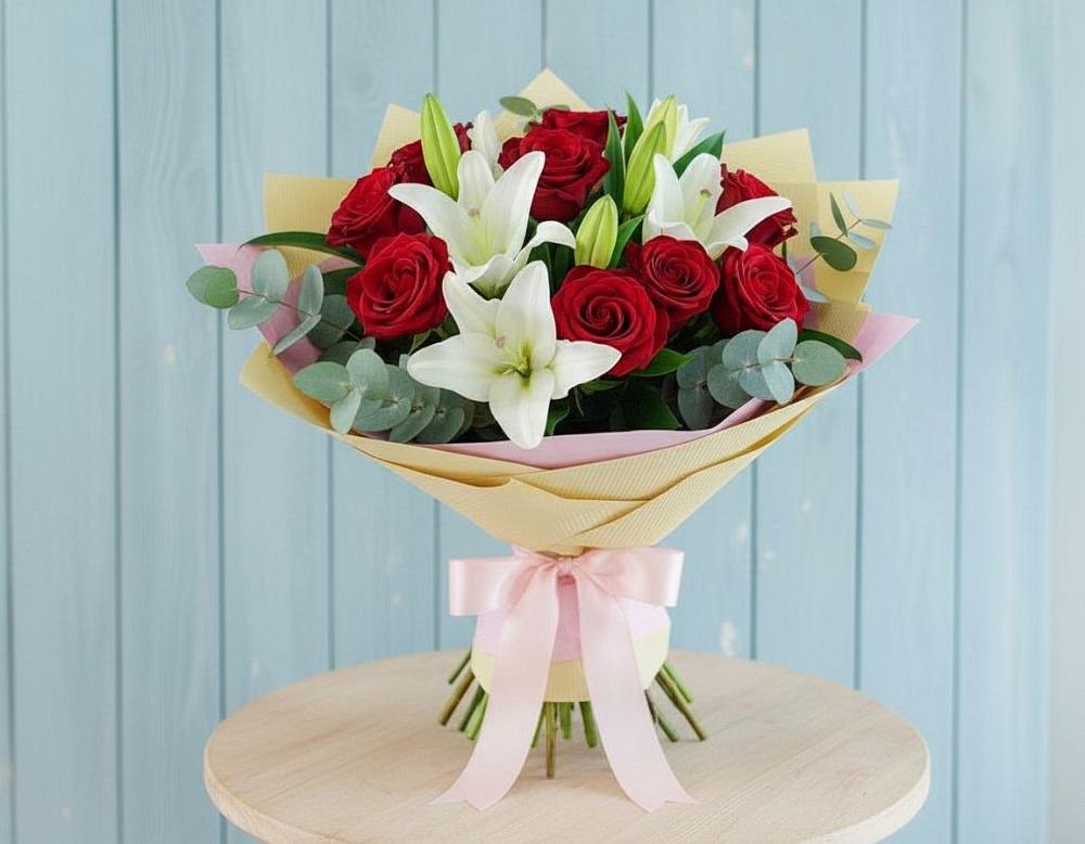 Букет цветов из: Лилии и Розы в Улан-Удэ